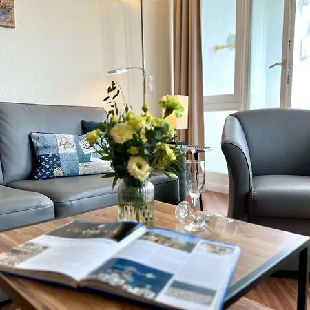 256, Seepark Apartment *